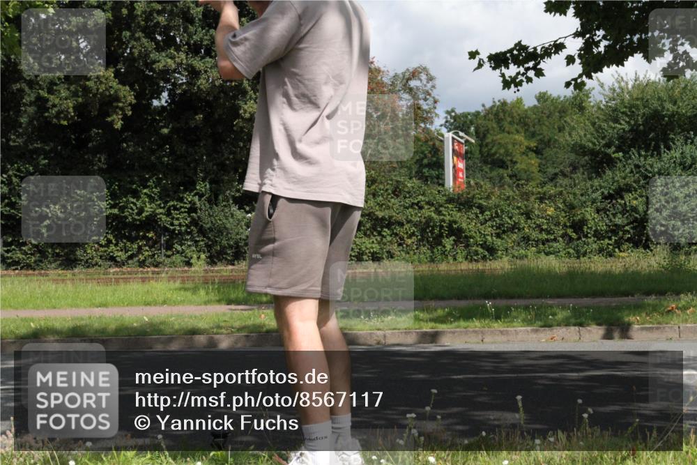 10.08.2025 - GEWOBA Citytriathlon Bremen Yannick Fuchs http://msf.ph/oto/8567117 10.08.2025 12:28:52 Radfahren 573, 659, 732, 851 meine-sportfotos.de