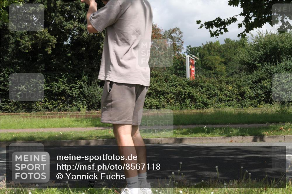 10.08.2025 - GEWOBA Citytriathlon Bremen Yannick Fuchs http://msf.ph/oto/8567118 10.08.2025 12:28:53 Radfahren 573, 659, 851 meine-sportfotos.de