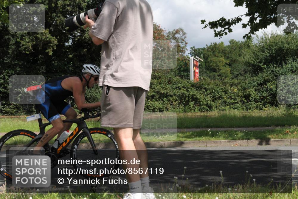 10.08.2025 - GEWOBA Citytriathlon Bremen Yannick Fuchs http://msf.ph/oto/8567119 10.08.2025 12:28:53 Radfahren 573, 659, 851 meine-sportfotos.de
