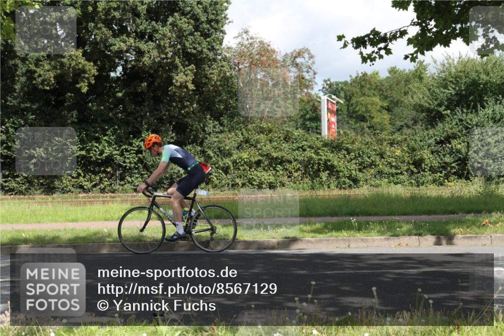 10.08.2025 - GEWOBA Citytriathlon Bremen Yannick Fuchs http://msf.ph/oto/8567129 10.08.2025 12:29:06 Radfahren 573, 576, 656, 659, 851, 1007 meine-sportfotos.de