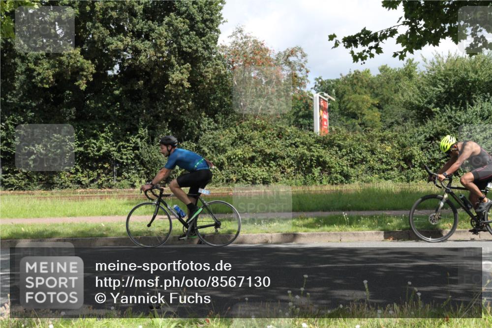 10.08.2025 - GEWOBA Citytriathlon Bremen Yannick Fuchs http://msf.ph/oto/8567130 10.08.2025 12:29:09 Radfahren 573, 576, 583, 605, 656, 1007 meine-sportfotos.de
