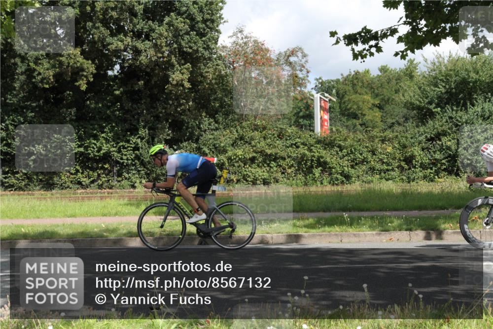 10.08.2025 - GEWOBA Citytriathlon Bremen Yannick Fuchs http://msf.ph/oto/8567132 10.08.2025 12:29:10 Radfahren 573, 576, 583, 605, 656, 799, 1007 meine-sportfotos.de