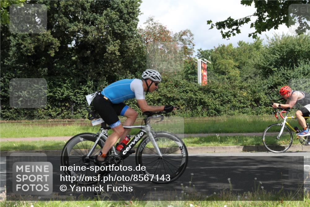 10.08.2025 - GEWOBA Citytriathlon Bremen Yannick Fuchs http://msf.ph/oto/8567143 10.08.2025 12:29:23 Radfahren 576, 583, 605, 656, 679, 687, 771, 799, 927, 1007, 1030 meine-sportfotos.de