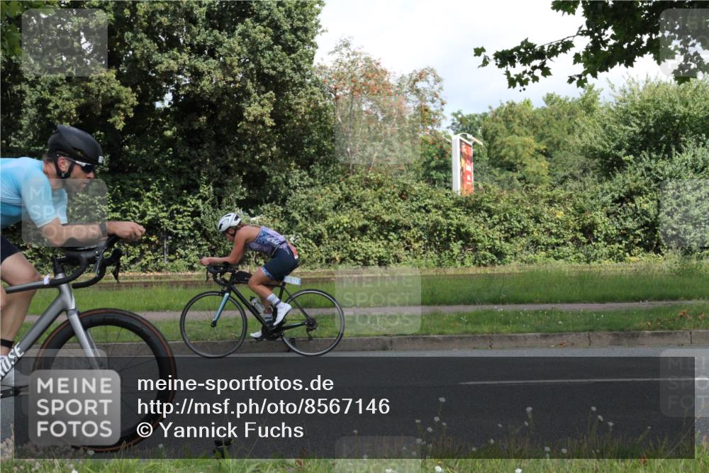 10.08.2025 - GEWOBA Citytriathlon Bremen Yannick Fuchs http://msf.ph/oto/8567146 10.08.2025 12:29:28 Radfahren 583, 605, 645, 656, 679, 687, 771, 799, 922, 927, 1007, 1030 meine-sportfotos.de