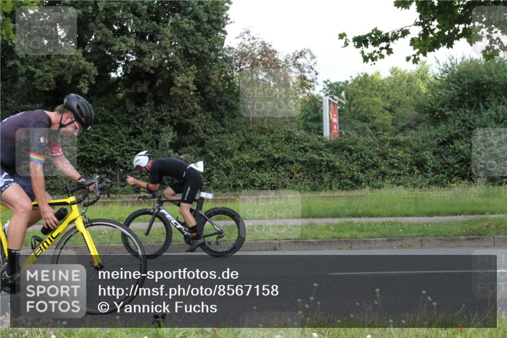 10.08.2025 - GEWOBA Citytriathlon Bremen Yannick Fuchs http://msf.ph/oto/8567158 10.08.2025 12:29:47 Radfahren 645, 688, 699, 751, 922, 927, 942 meine-sportfotos.de
