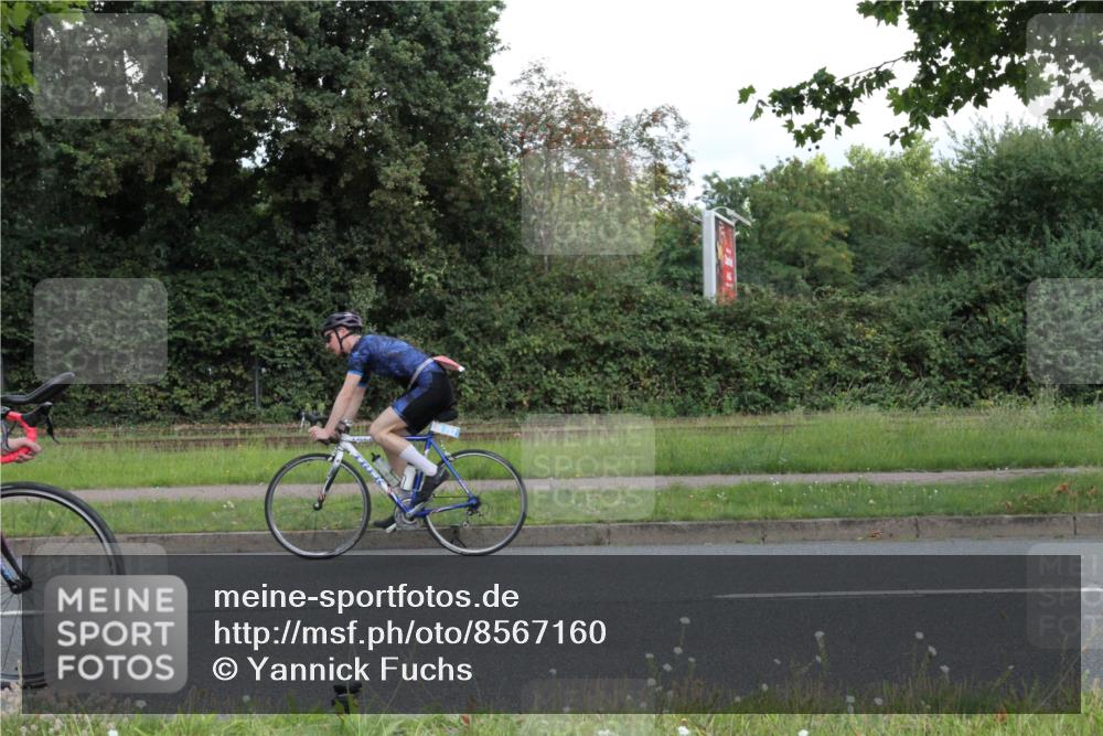 10.08.2025 - GEWOBA Citytriathlon Bremen Yannick Fuchs http://msf.ph/oto/8567160 10.08.2025 12:29:53 Radfahren 640, 675, 688, 699, 717, 751, 769, 875, 942, 960 meine-sportfotos.de