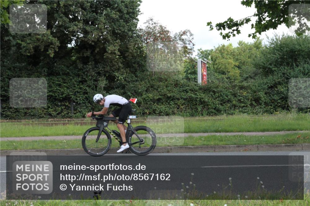 10.08.2025 - GEWOBA Citytriathlon Bremen Yannick Fuchs http://msf.ph/oto/8567162 10.08.2025 12:29:54 Radfahren 640, 675, 688, 699, 717, 751, 769, 875, 942, 960 meine-sportfotos.de