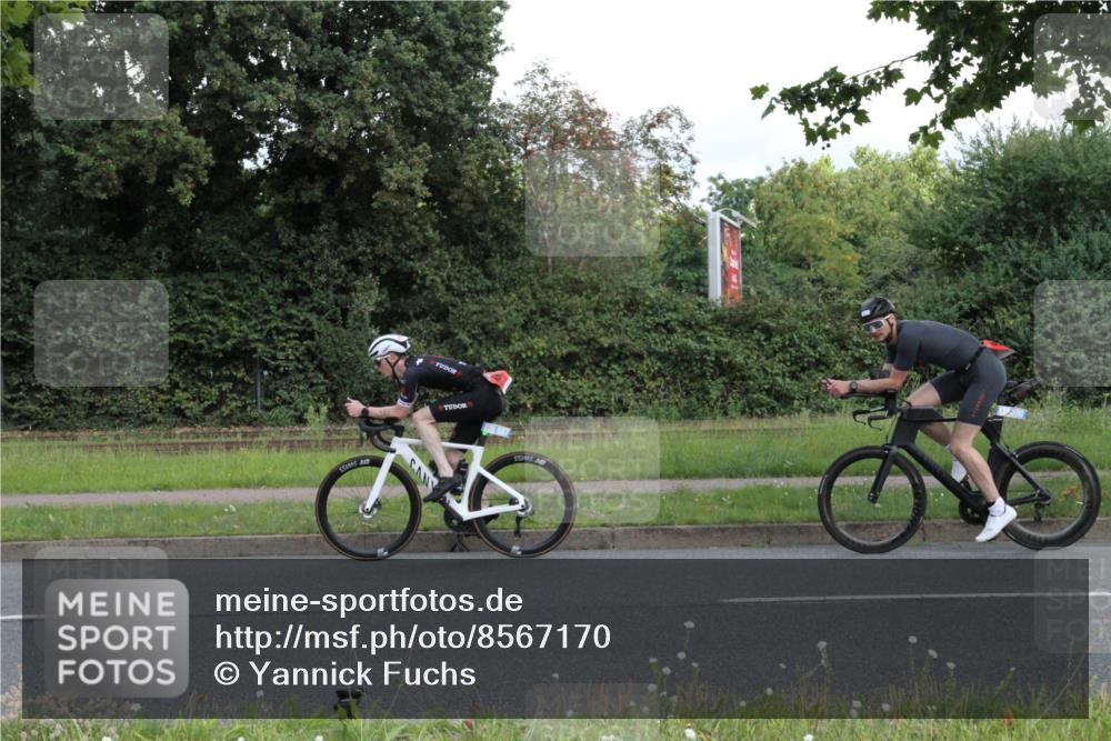 10.08.2025 - GEWOBA Citytriathlon Bremen Yannick Fuchs http://msf.ph/oto/8567170 10.08.2025 12:30:00 Radfahren 640, 675, 688, 699, 717, 760, 769, 875, 884, 942, 960 meine-sportfotos.de
