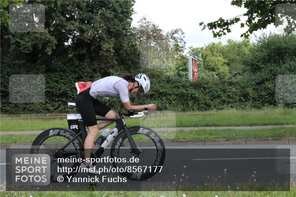 10.08.2025 - GEWOBA Citytriathlon Bremen Yannick Fuchs http://msf.ph/oto/8567177 10.08.2025 12:30:05 Radfahren 640, 675, 688, 699, 717, 760, 769, 875, 884, 935, 960, 1013 meine-sportfotos.de