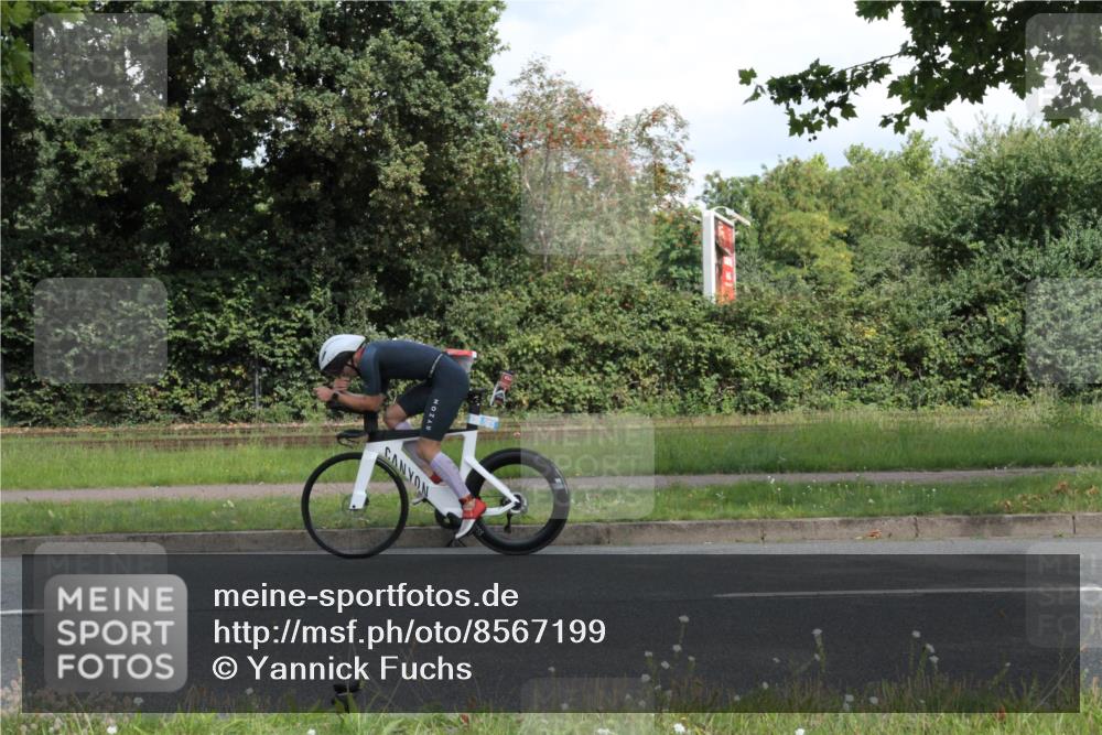 10.08.2025 - GEWOBA Citytriathlon Bremen Yannick Fuchs http://msf.ph/oto/8567199 10.08.2025 12:30:35 Radfahren 733, 745, 767, 823, 924, 932, 937, 1011, 1022, 1026 meine-sportfotos.de