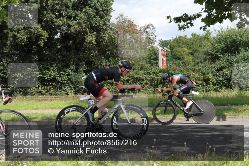 10.08.2025 - GEWOBA Citytriathlon Bremen Yannick Fuchs http://msf.ph/oto/8567216 10.08.2025 12:30:49 Radfahren 587, 752, 916, 924, 937, 951, 1011, 1020, 1022, 1026 meine-sportfotos.de