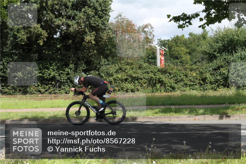 10.08.2025 - GEWOBA Citytriathlon Bremen Yannick Fuchs http://msf.ph/oto/8567228 10.08.2025 12:31:08 Radfahren 575, 621, 630, 692, 753, 801 meine-sportfotos.de