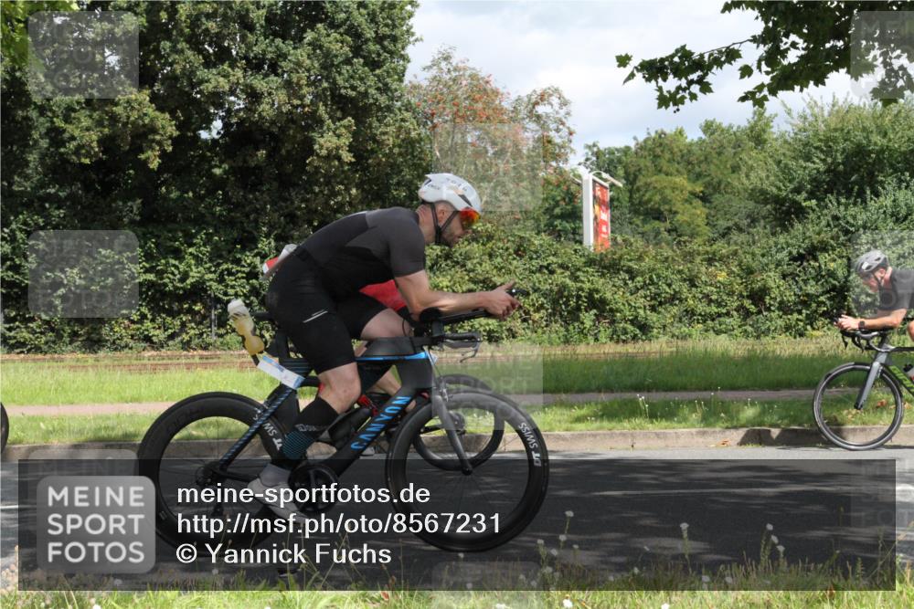 10.08.2025 - GEWOBA Citytriathlon Bremen Yannick Fuchs http://msf.ph/oto/8567231 10.08.2025 12:31:10 Radfahren 575, 621, 630, 692, 753, 801 meine-sportfotos.de