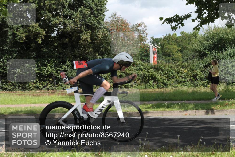 10.08.2025 - GEWOBA Citytriathlon Bremen Yannick Fuchs http://msf.ph/oto/8567240 10.08.2025 12:31:23 Radfahren 564, 575, 616, 621, 630, 649, 753, 788, 793, 801, 863, 894, 905 meine-sportfotos.de