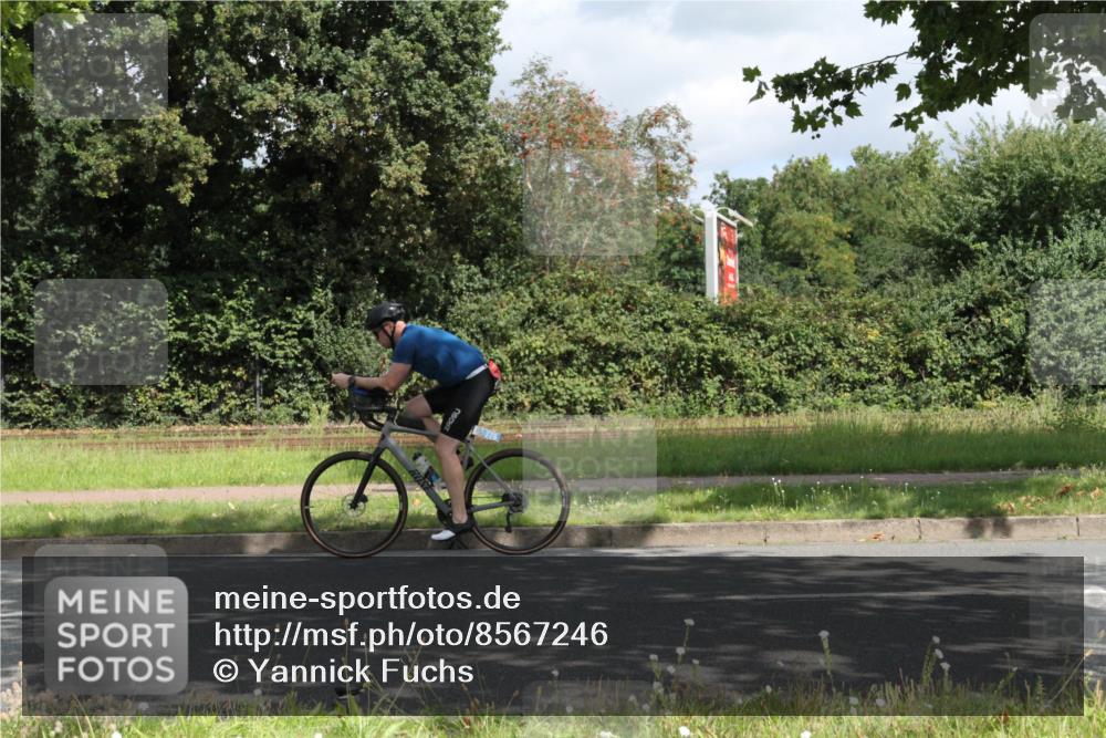 10.08.2025 - GEWOBA Citytriathlon Bremen Yannick Fuchs http://msf.ph/oto/8567246 10.08.2025 12:31:31 Radfahren 564, 575, 616, 630, 649, 654, 655, 788, 793, 863, 894, 905, 950 meine-sportfotos.de