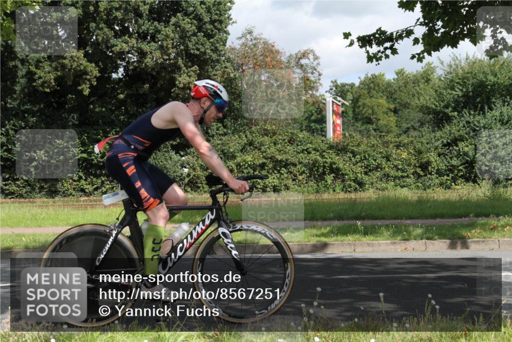 10.08.2025 - GEWOBA Citytriathlon Bremen Yannick Fuchs http://msf.ph/oto/8567251 10.08.2025 12:31:34 Radfahren 564, 616, 649, 654, 655, 666, 788, 793, 863, 894, 905, 950 meine-sportfotos.de