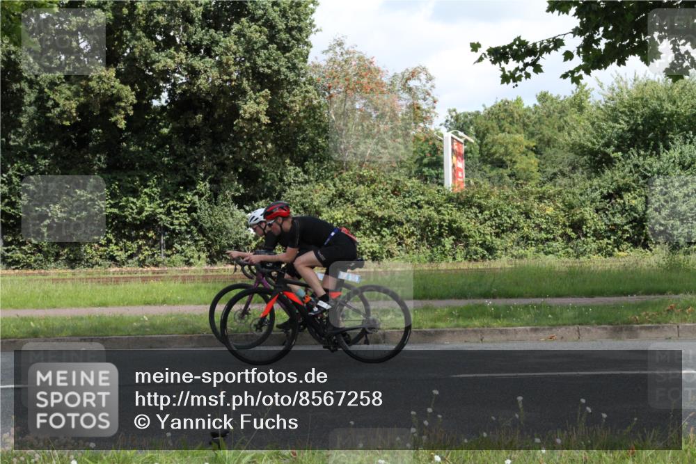 10.08.2025 - GEWOBA Citytriathlon Bremen Yannick Fuchs http://msf.ph/oto/8567258 10.08.2025 12:31:42 Radfahren 552, 564, 627, 649, 654, 655, 666, 667, 788, 793, 863, 950 meine-sportfotos.de