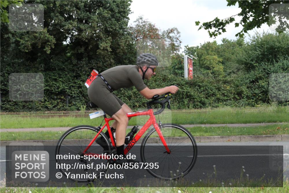 10.08.2025 - GEWOBA Citytriathlon Bremen Yannick Fuchs http://msf.ph/oto/8567295 10.08.2025 12:32:34 Radfahren 641, 643, 648, 735, 776, 840, 959, 1017 meine-sportfotos.de