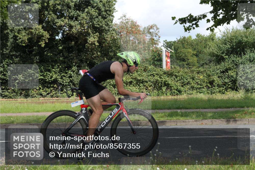 10.08.2025 - GEWOBA Citytriathlon Bremen Yannick Fuchs http://msf.ph/oto/8567355 10.08.2025 12:34:20 Radfahren 553, 686, 822, 834, 891, 912 meine-sportfotos.de