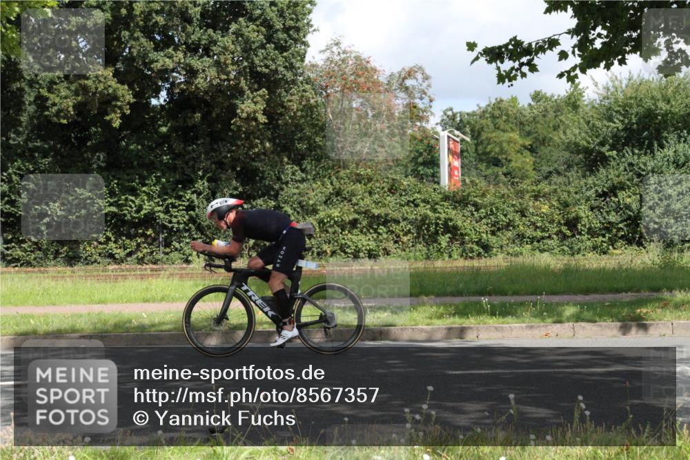 10.08.2025 - GEWOBA Citytriathlon Bremen Yannick Fuchs http://msf.ph/oto/8567357 10.08.2025 12:34:23 Radfahren 553, 686, 822, 834, 891, 912 meine-sportfotos.de
