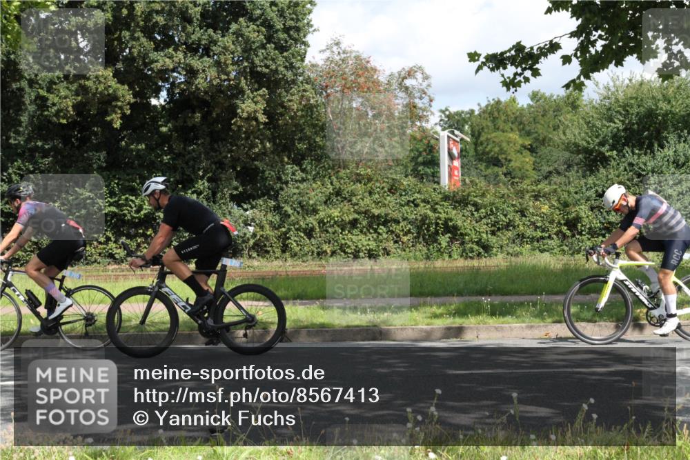 10.08.2025 - GEWOBA Citytriathlon Bremen Yannick Fuchs http://msf.ph/oto/8567413 10.08.2025 12:35:45 Radfahren 719, 763, 783, 833, 843, 919, 933, 966 meine-sportfotos.de