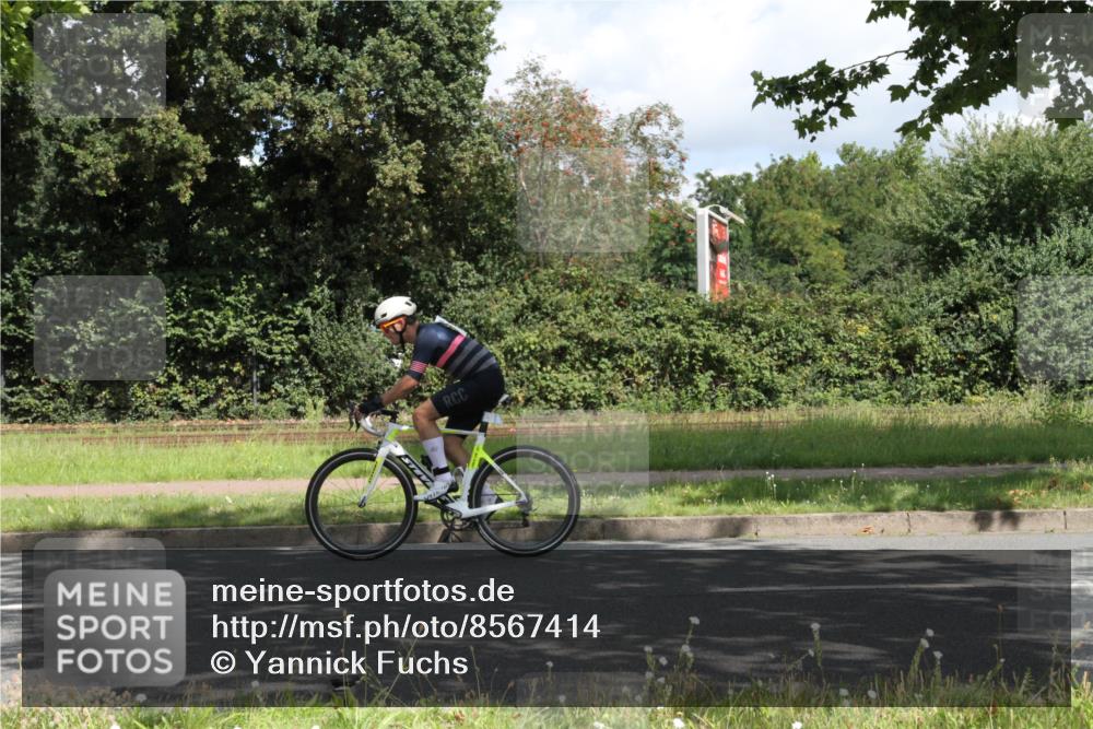 10.08.2025 - GEWOBA Citytriathlon Bremen Yannick Fuchs http://msf.ph/oto/8567414 10.08.2025 12:35:45 Radfahren 719, 763, 783, 833, 843, 919, 933, 966 meine-sportfotos.de