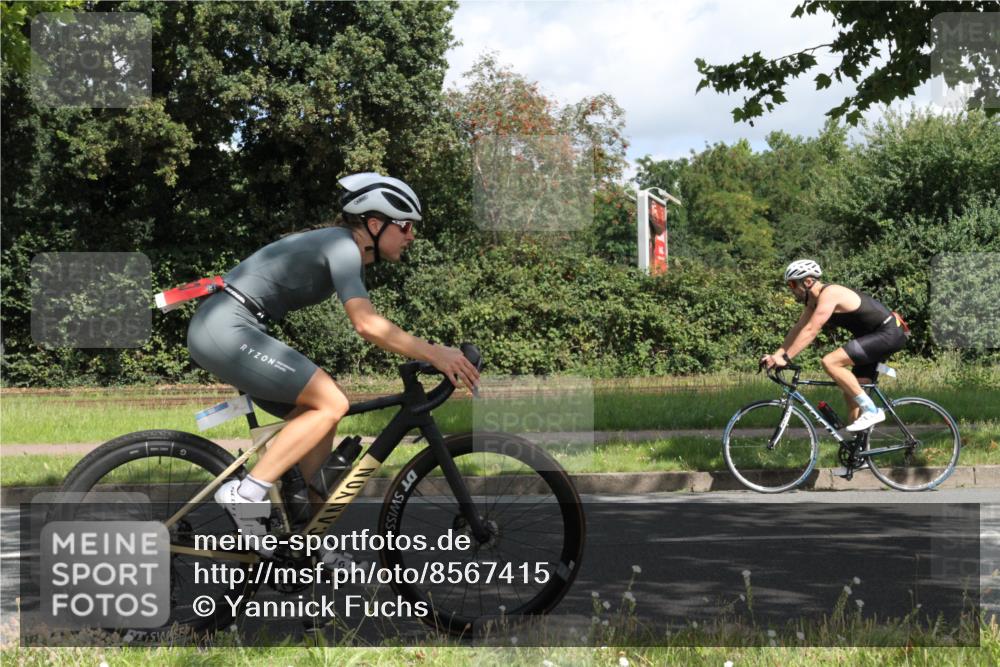 10.08.2025 - GEWOBA Citytriathlon Bremen Yannick Fuchs http://msf.ph/oto/8567415 10.08.2025 12:35:46 Radfahren 719, 763, 783, 833, 843, 877, 919, 933, 966 meine-sportfotos.de