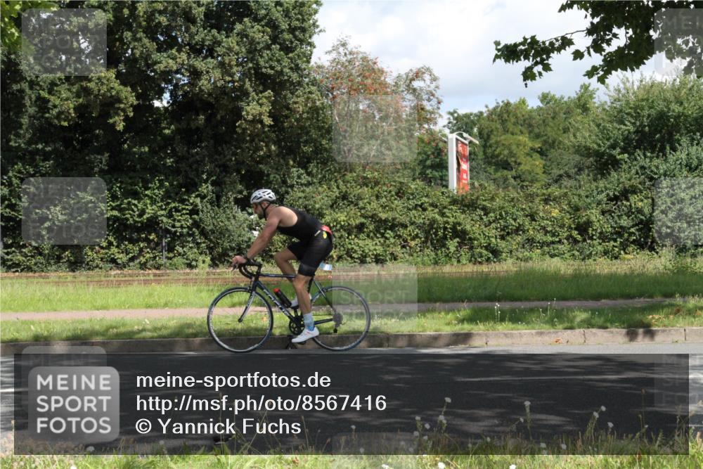 10.08.2025 - GEWOBA Citytriathlon Bremen Yannick Fuchs http://msf.ph/oto/8567416 10.08.2025 12:35:46 Radfahren 719, 763, 783, 833, 843, 877, 919, 933, 966 meine-sportfotos.de