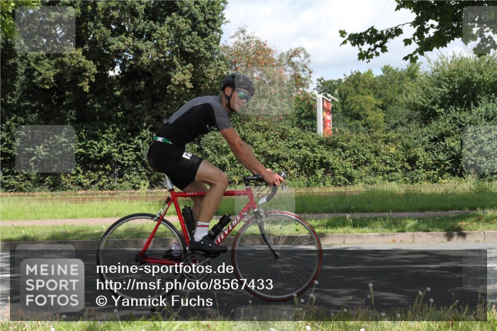 10.08.2025 - GEWOBA Citytriathlon Bremen Yannick Fuchs http://msf.ph/oto/8567433 10.08.2025 12:36:17 Radfahren 565, 567, 582, 599, 636, 639, 759, 766, 790 meine-sportfotos.de