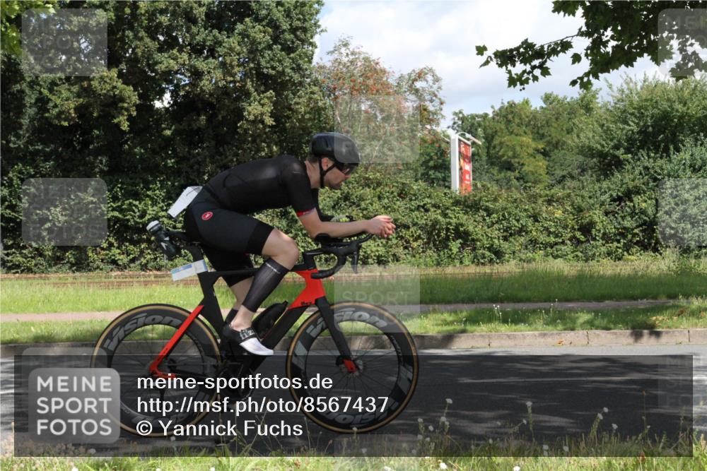 10.08.2025 - GEWOBA Citytriathlon Bremen Yannick Fuchs http://msf.ph/oto/8567437 10.08.2025 12:36:24 Radfahren 565, 582, 599, 639, 759, 766, 789, 790, 794, 872 meine-sportfotos.de