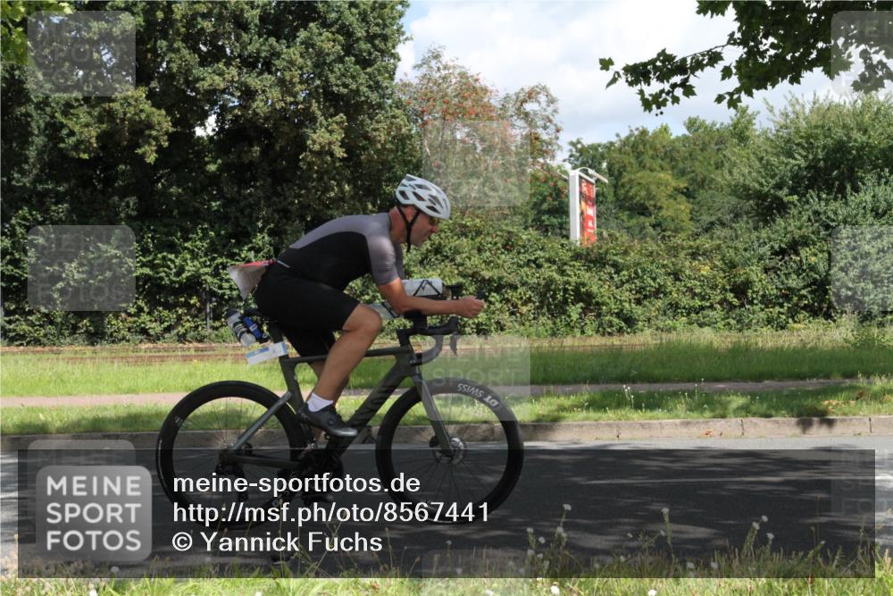 10.08.2025 - GEWOBA Citytriathlon Bremen Yannick Fuchs http://msf.ph/oto/8567441 10.08.2025 12:36:32 Radfahren 565, 570, 599, 639, 750, 765, 766, 781, 789, 790, 794, 872, 1025, 1029, 1032 meine-sportfotos.de