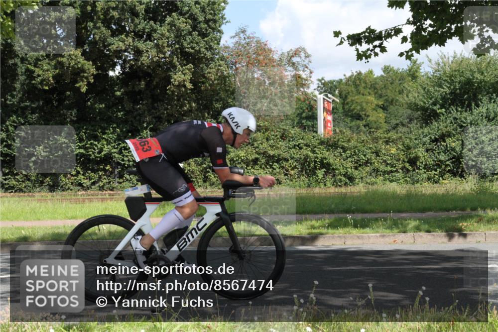 10.08.2025 - GEWOBA Citytriathlon Bremen Yannick Fuchs http://msf.ph/oto/8567474 10.08.2025 12:37:42 Radfahren 563, 603 meine-sportfotos.de