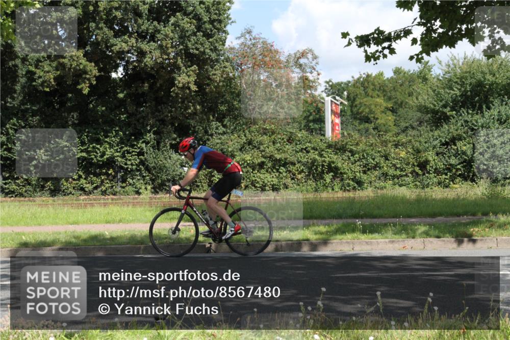 10.08.2025 - GEWOBA Citytriathlon Bremen Yannick Fuchs http://msf.ph/oto/8567480 10.08.2025 12:37:51 Radfahren 563, 603, 618 meine-sportfotos.de