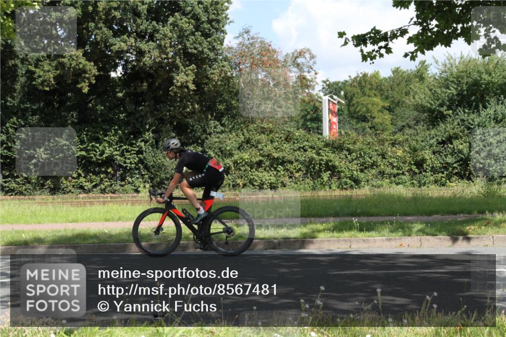 10.08.2025 - GEWOBA Citytriathlon Bremen Yannick Fuchs http://msf.ph/oto/8567481 10.08.2025 12:37:55 Radfahren 563, 603, 618, 761 meine-sportfotos.de