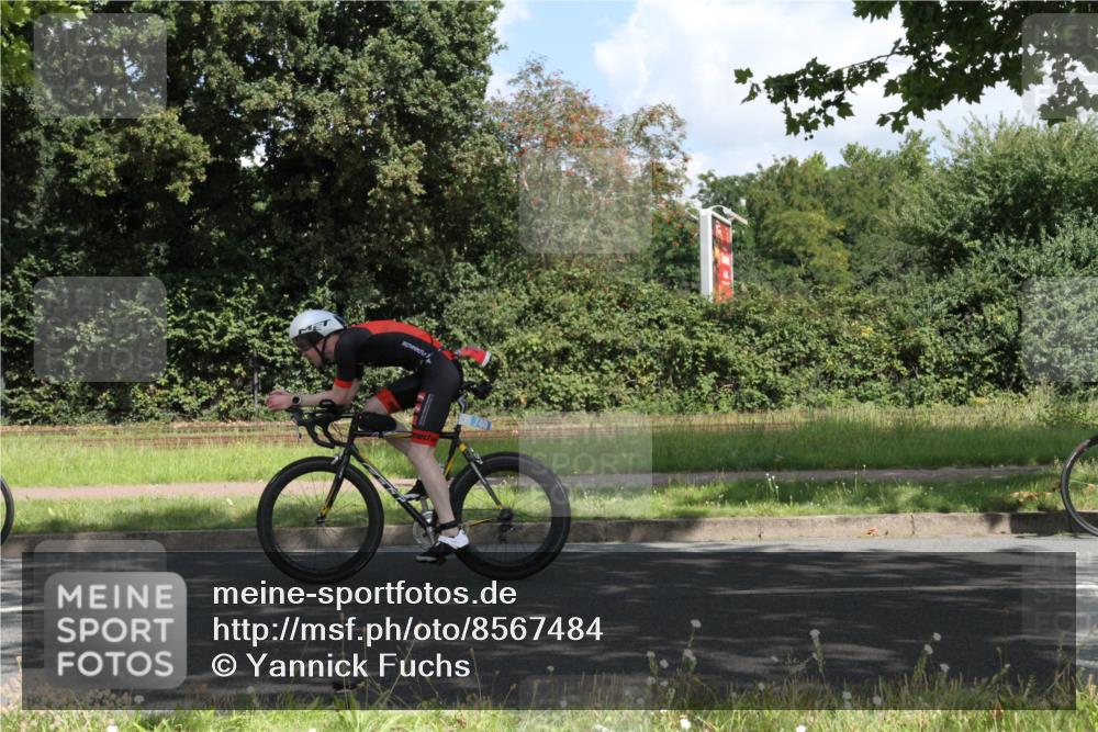 10.08.2025 - GEWOBA Citytriathlon Bremen Yannick Fuchs http://msf.ph/oto/8567484 10.08.2025 12:37:57 Radfahren 618, 761, 782 meine-sportfotos.de