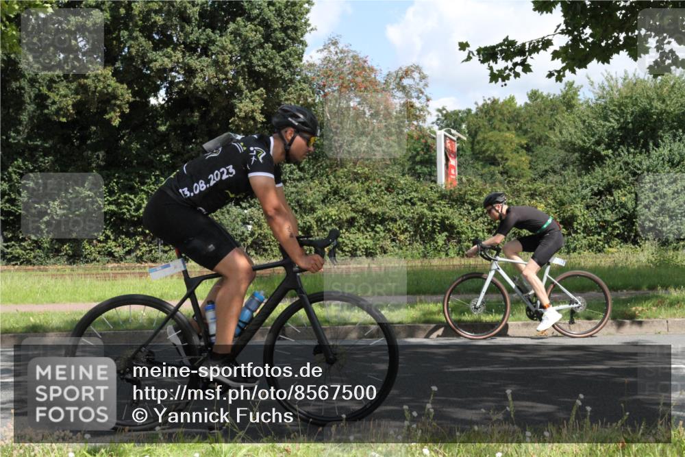 10.08.2025 - GEWOBA Citytriathlon Bremen Yannick Fuchs http://msf.ph/oto/8567500 10.08.2025 12:38:14 Radfahren 557, 671, 761, 764, 782, 784, 825, 844, 853, 1018 meine-sportfotos.de