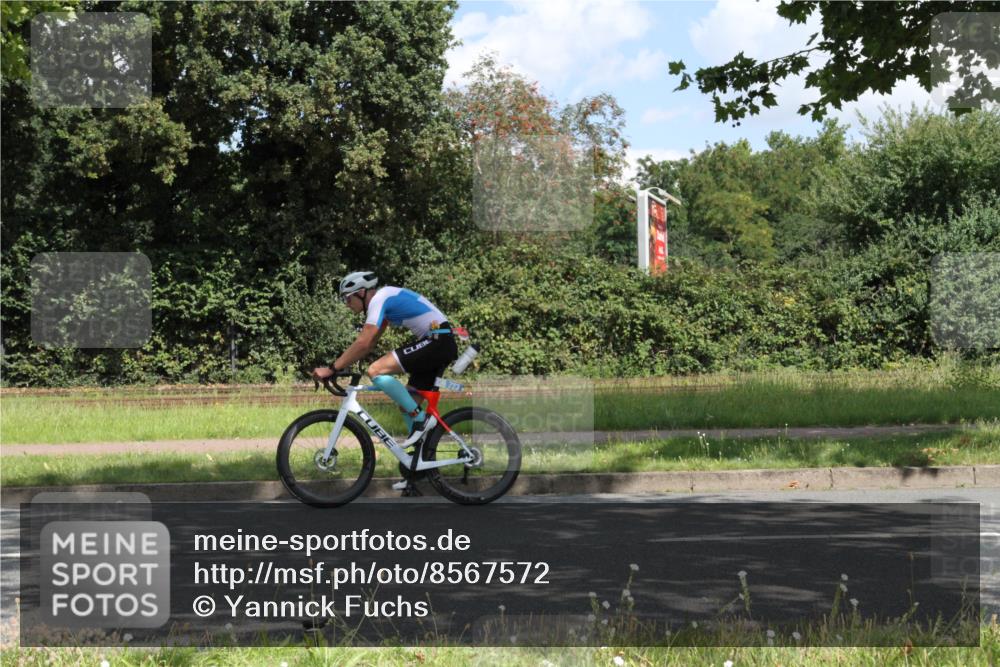 10.08.2025 - GEWOBA Citytriathlon Bremen Yannick Fuchs http://msf.ph/oto/8567572 10.08.2025 12:39:42 Radfahren 572, 589, 795, 813 meine-sportfotos.de