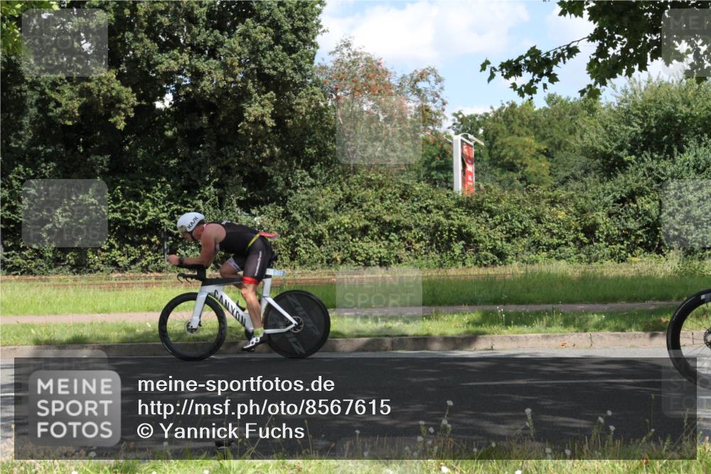 10.08.2025 - GEWOBA Citytriathlon Bremen Yannick Fuchs http://msf.ph/oto/8567615 10.08.2025 12:40:32 Radfahren 581, 597, 672, 723, 737, 829, 848, 870, 879, 899, 910, 949, 975, 1002, 1024 meine-sportfotos.de
