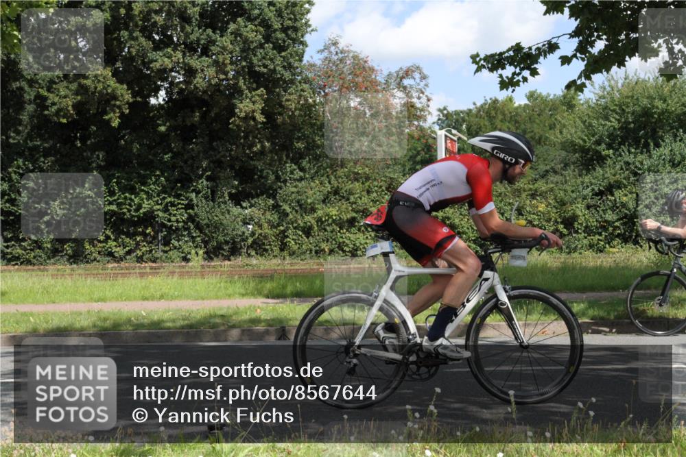 10.08.2025 - GEWOBA Citytriathlon Bremen Yannick Fuchs http://msf.ph/oto/8567644 10.08.2025 12:41:18 Radfahren 568, 609, 660, 665, 705, 730, 755, 803, 830, 849, 862, 934, 1014 meine-sportfotos.de
