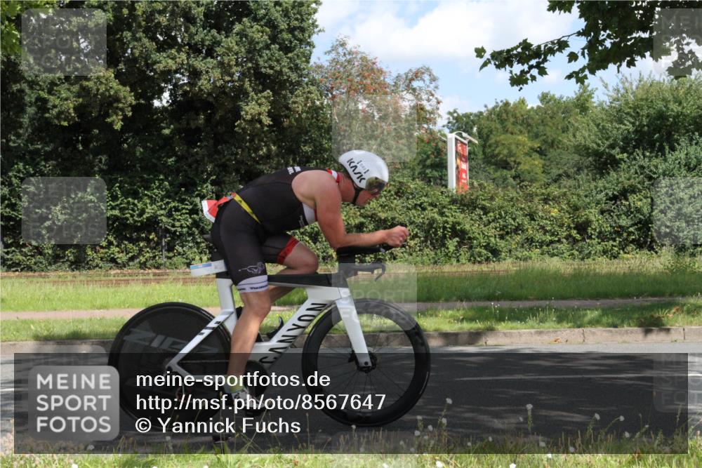 10.08.2025 - GEWOBA Citytriathlon Bremen Yannick Fuchs http://msf.ph/oto/8567647 10.08.2025 12:41:21 Radfahren 568, 609, 619, 660, 665, 705, 730, 755, 830, 849, 862, 934, 1014 meine-sportfotos.de