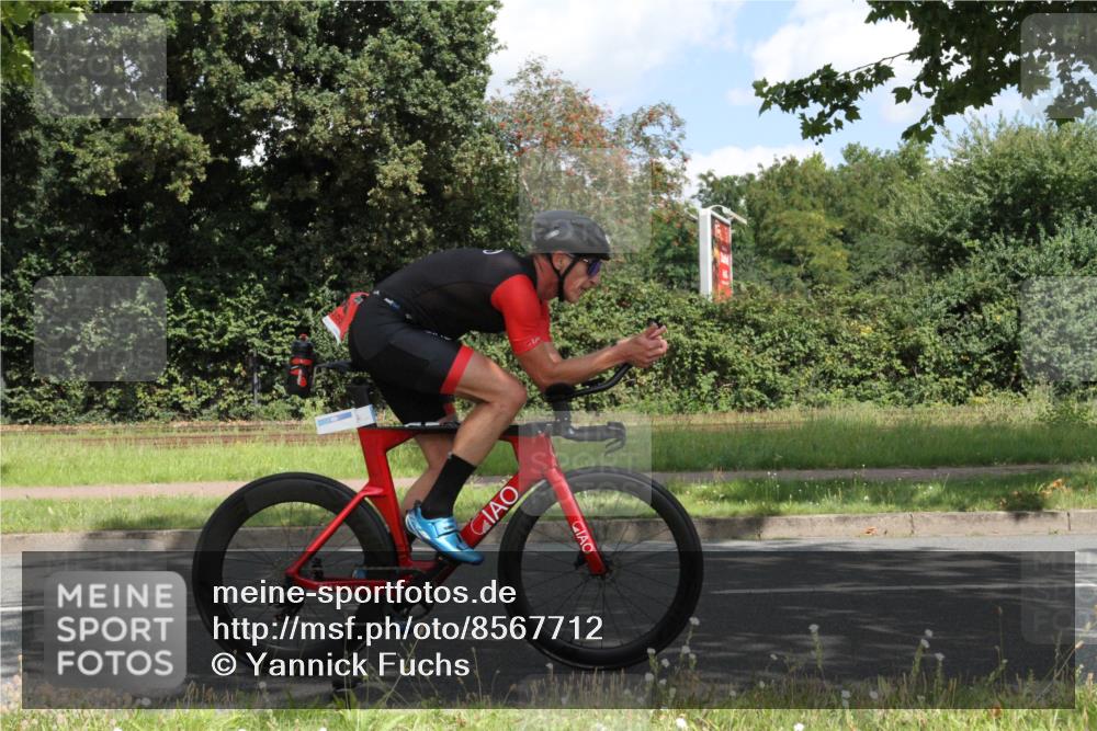 10.08.2025 - GEWOBA Citytriathlon Bremen Yannick Fuchs http://msf.ph/oto/8567712 10.08.2025 12:43:19 Radfahren 612, 646, 677, 885, 889, 945, 964, 1038 meine-sportfotos.de