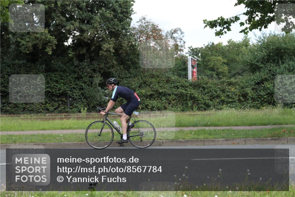 10.08.2025 - GEWOBA Citytriathlon Bremen Yannick Fuchs http://msf.ph/oto/8567784 10.08.2025 12:45:00 Radfahren 638, 647, 716, 727, 786, 808, 809, 816 meine-sportfotos.de
