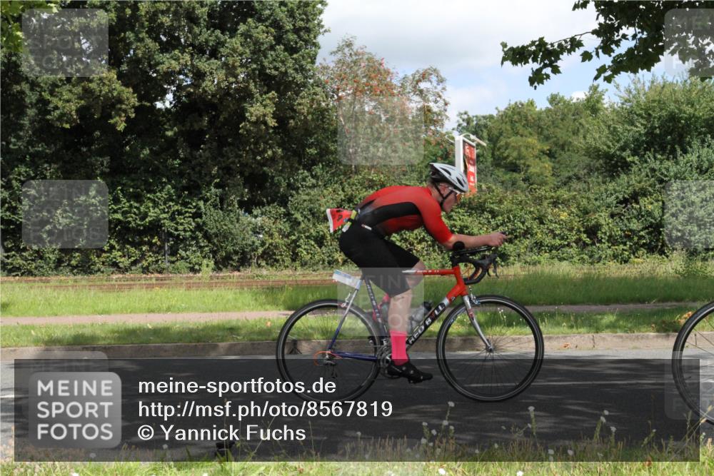 10.08.2025 - GEWOBA Citytriathlon Bremen Yannick Fuchs http://msf.ph/oto/8567819 10.08.2025 12:45:51 Radfahren 574, 651, 674, 685, 697, 748, 771, 812, 898, 928 meine-sportfotos.de