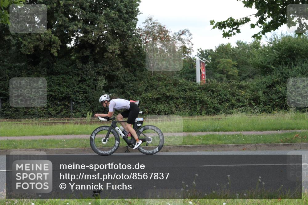 10.08.2025 - GEWOBA Citytriathlon Bremen Yannick Fuchs http://msf.ph/oto/8567837 10.08.2025 12:46:19 Radfahren 625, 948, 1011 meine-sportfotos.de