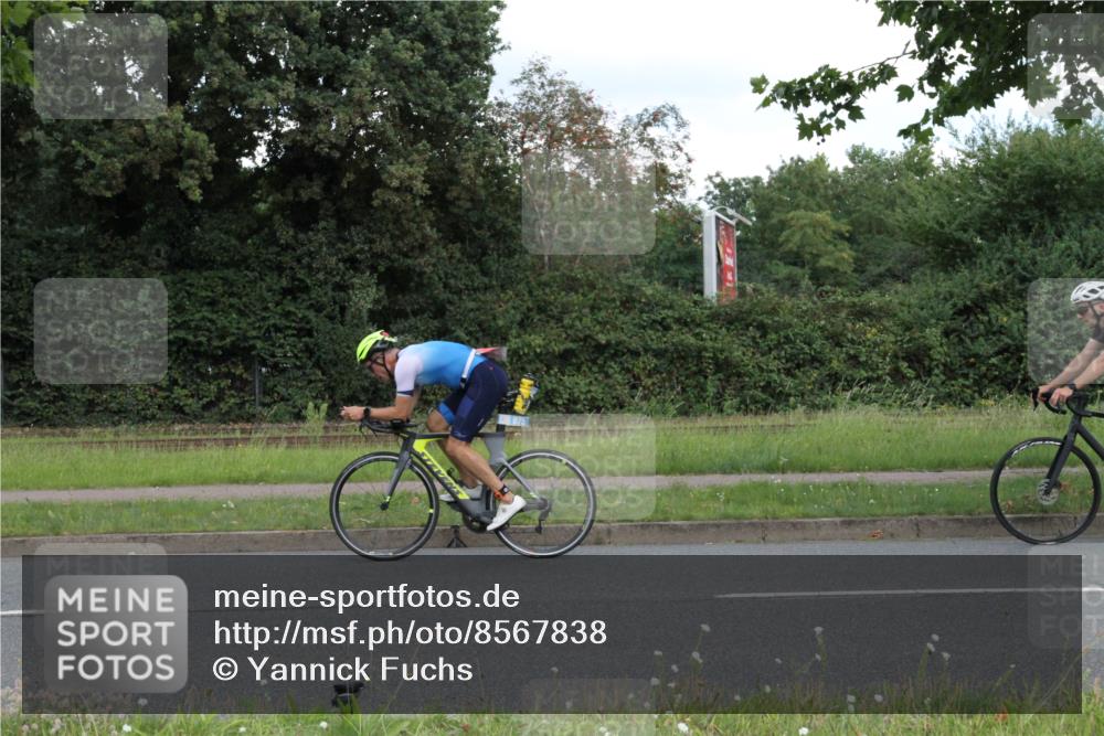 10.08.2025 - GEWOBA Citytriathlon Bremen Yannick Fuchs http://msf.ph/oto/8567838 10.08.2025 12:46:20 Radfahren 625, 948, 1011 meine-sportfotos.de