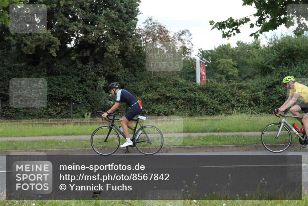 10.08.2025 - GEWOBA Citytriathlon Bremen Yannick Fuchs http://msf.ph/oto/8567842 10.08.2025 12:46:23 Radfahren 625, 948, 1011 meine-sportfotos.de