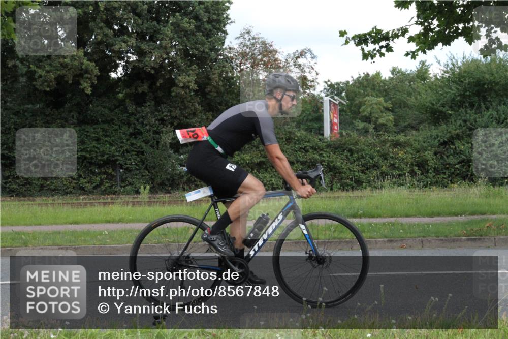 10.08.2025 - GEWOBA Citytriathlon Bremen Yannick Fuchs http://msf.ph/oto/8567848 10.08.2025 12:46:35 Radfahren 576, 605, 625, 903, 918, 962, 1007 meine-sportfotos.de