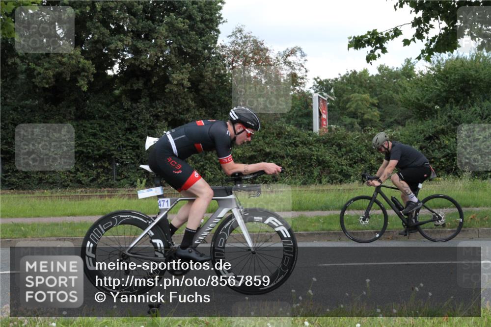 10.08.2025 - GEWOBA Citytriathlon Bremen Yannick Fuchs http://msf.ph/oto/8567859 10.08.2025 12:46:46 Radfahren 576, 605, 799, 823, 903, 918, 962, 968, 1007, 1020 meine-sportfotos.de