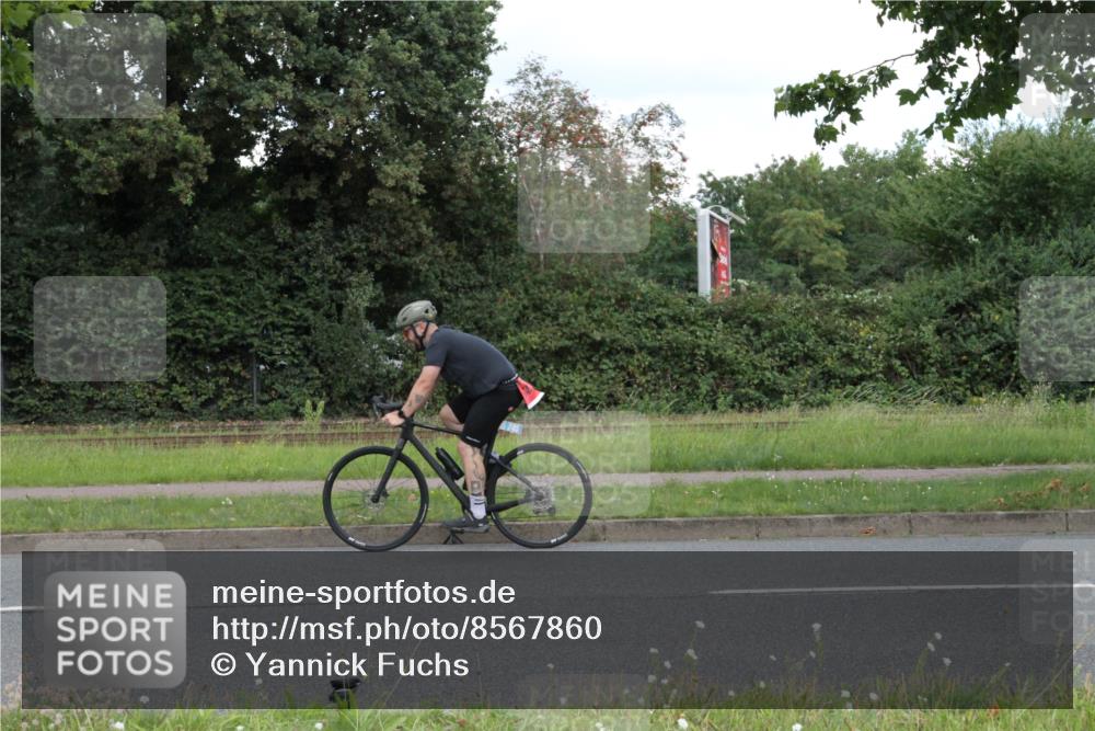 10.08.2025 - GEWOBA Citytriathlon Bremen Yannick Fuchs http://msf.ph/oto/8567860 10.08.2025 12:46:47 Radfahren 576, 605, 799, 823, 903, 918, 962, 968, 1007, 1020 meine-sportfotos.de