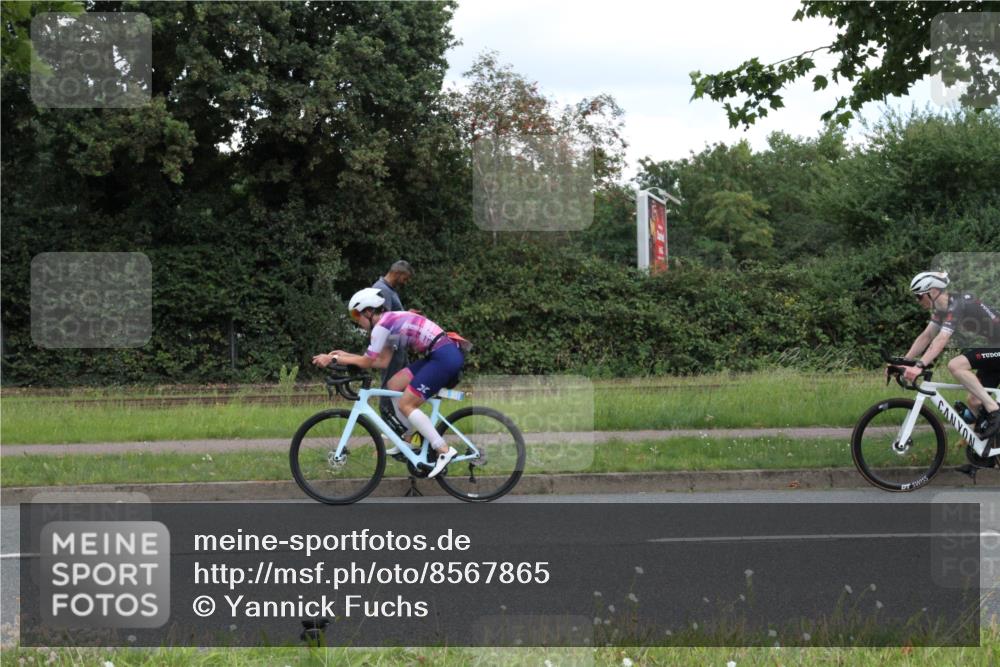 10.08.2025 - GEWOBA Citytriathlon Bremen Yannick Fuchs http://msf.ph/oto/8567865 10.08.2025 12:46:55 Radfahren 583, 760, 799, 823, 968, 1007, 1020 meine-sportfotos.de